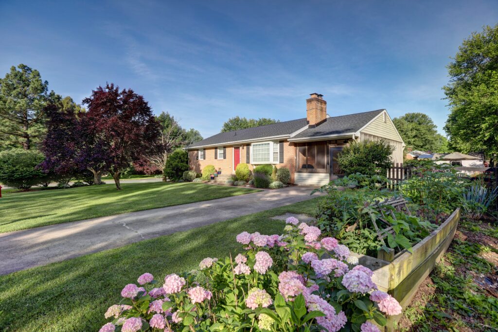 Beautiful home in Hamilton, VA